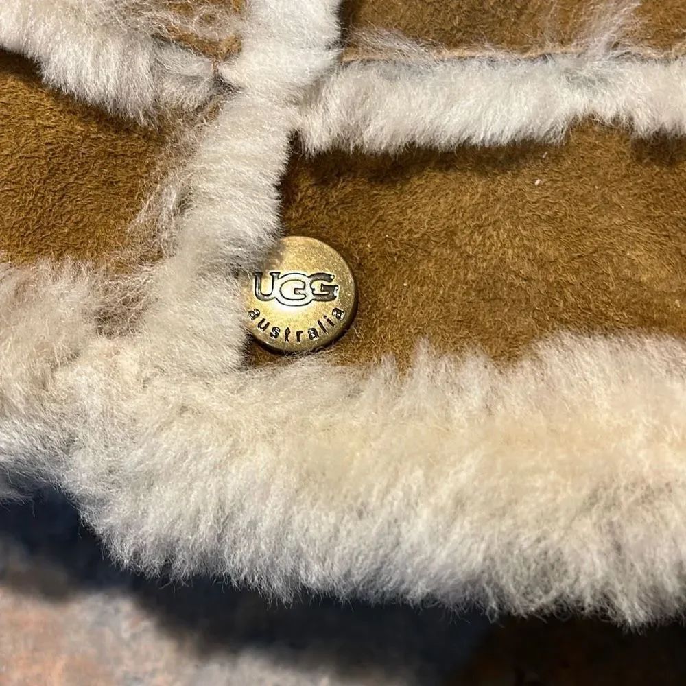 UGG Shearling Bucket Hat One Size - Picture 9 of 9